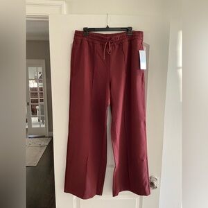 Athleta Endeavor Relaxed Pant